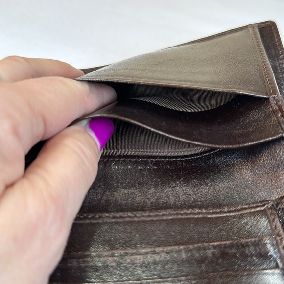 Fendi Zucca bifold wallet with brown leather trim and interior - Picture 11 of 11